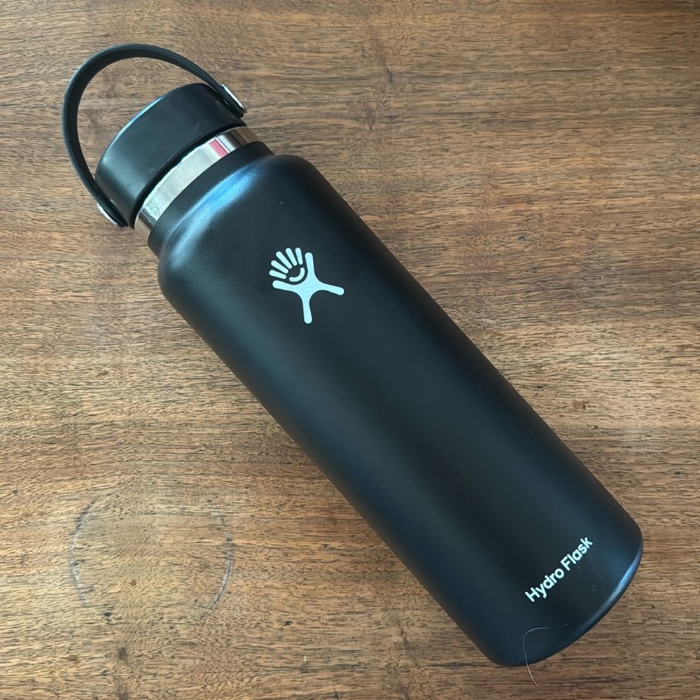 Hydro Flask 40 oz Black